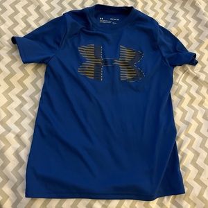 Under Armor Boys t shirt